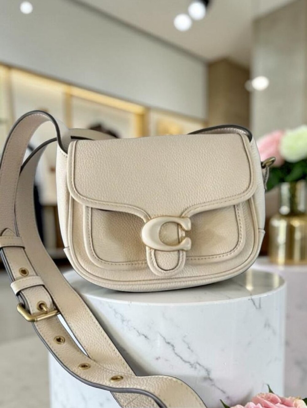 Coach Tabby Messenger 19 Chalk Leather Crossbody